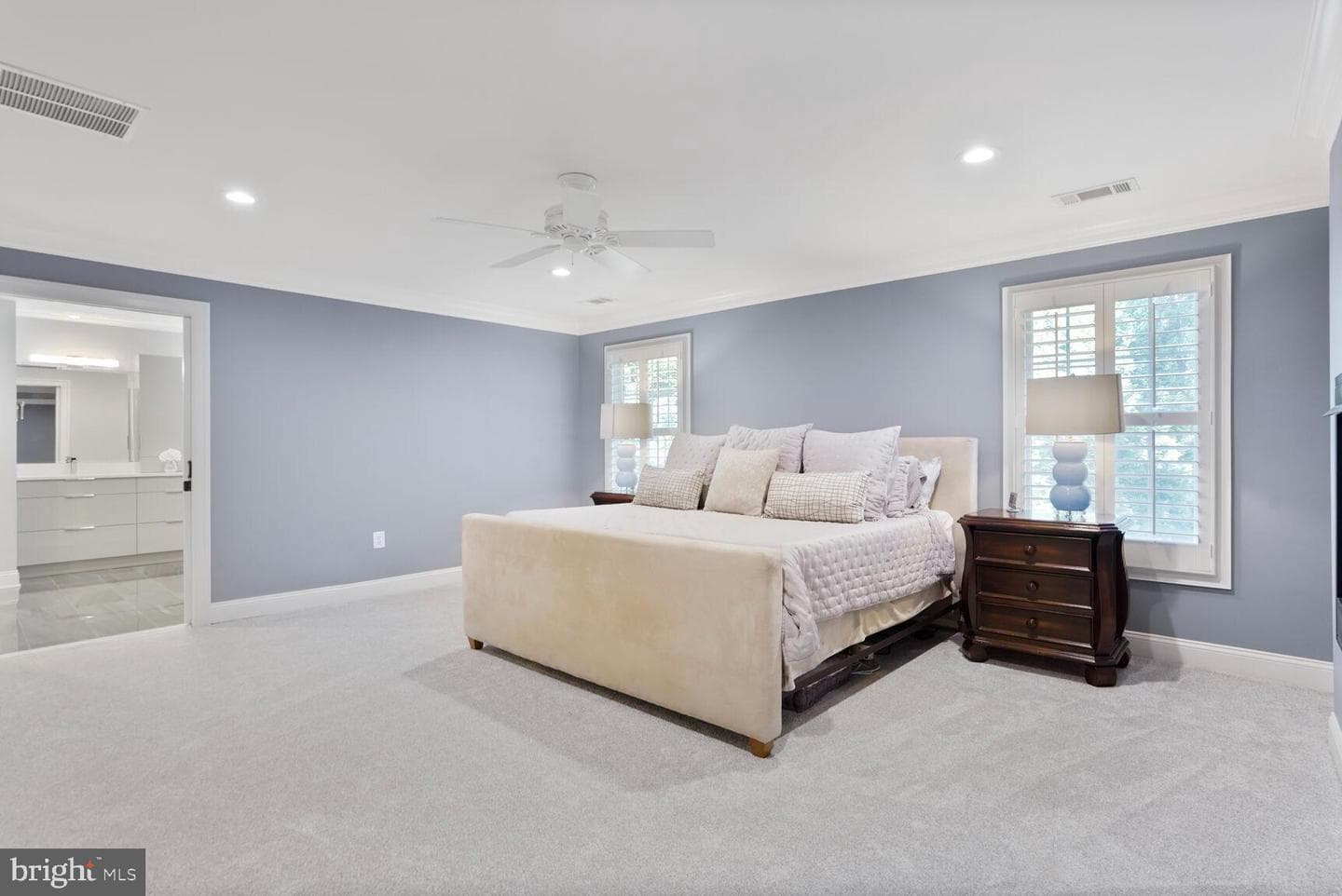 10701 Hunting Lane photo 34