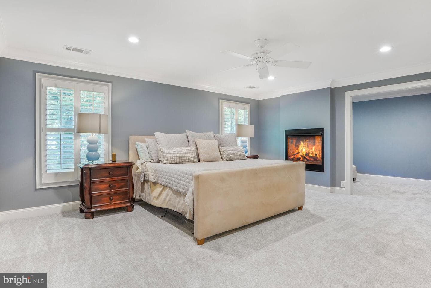 10701 Hunting Lane photo 36