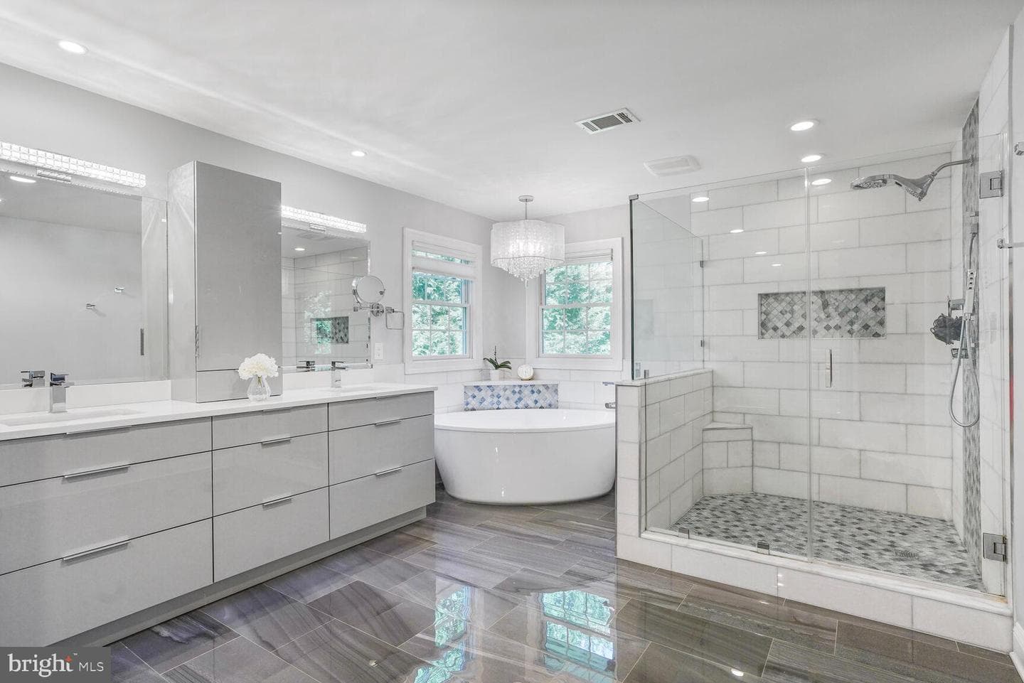 10701 Hunting Lane photo 40