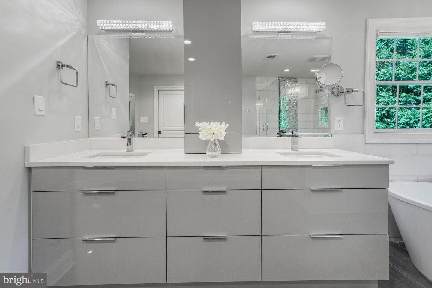 10701 Hunting Lane photo 41