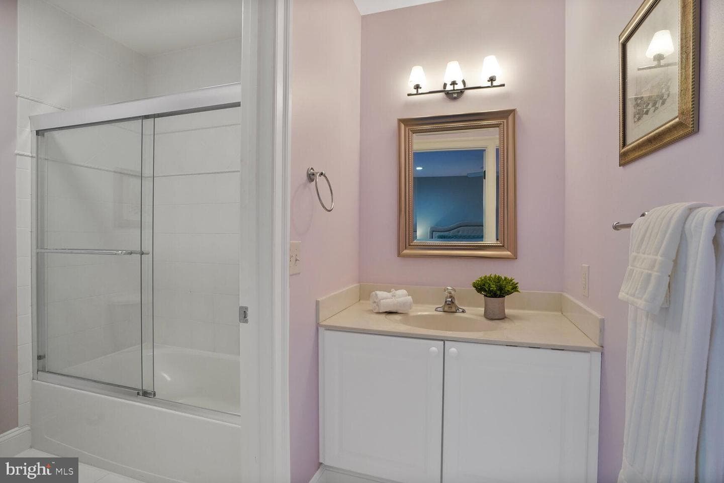 10701 Hunting Lane photo 52