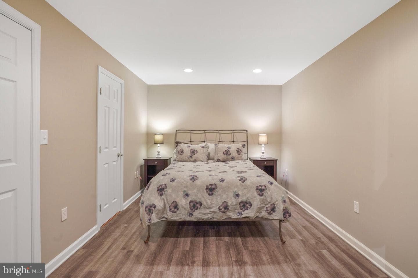 10701 Hunting Lane photo 65