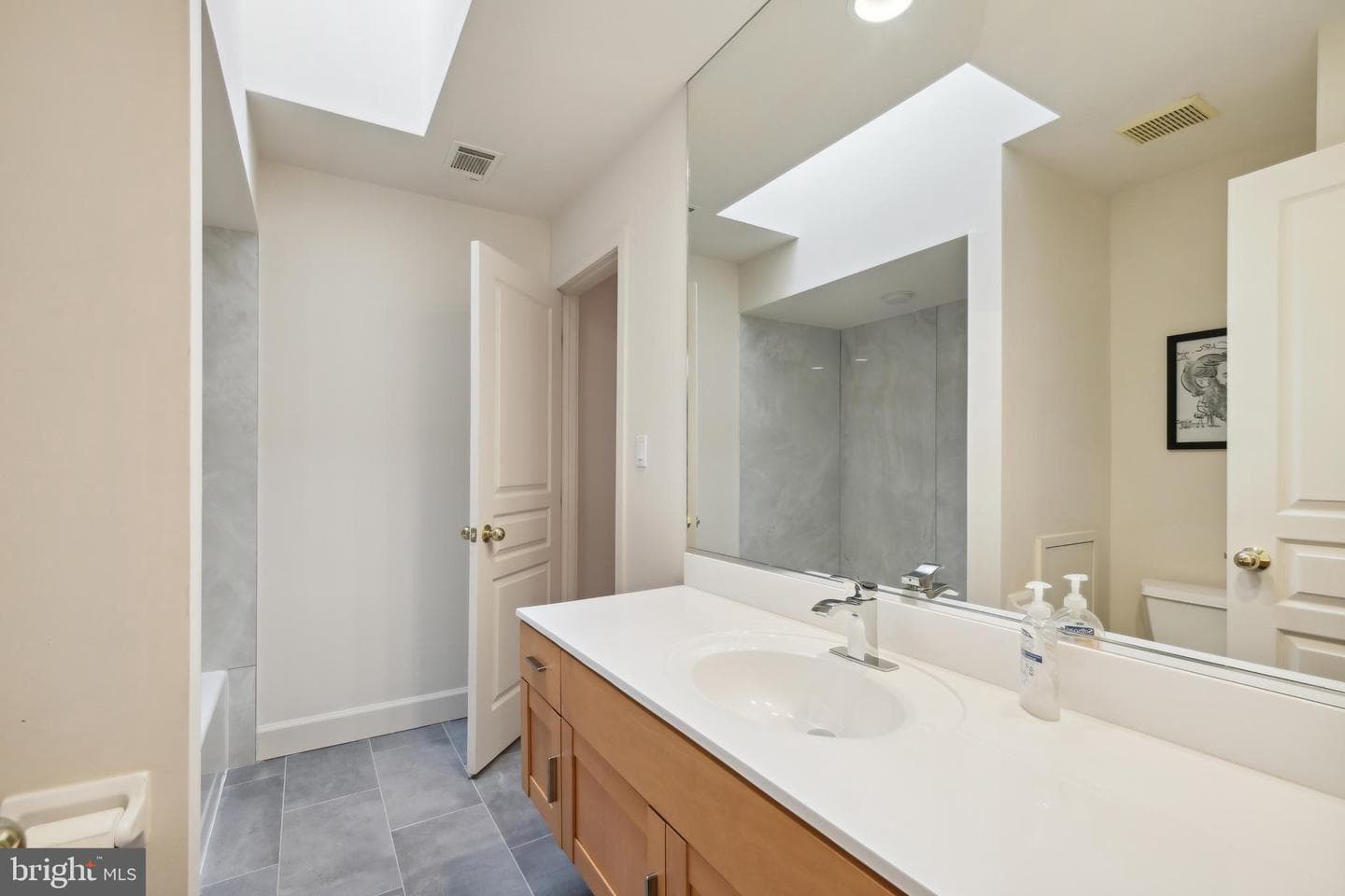 7005 Natelli Woods Lane photo 43
