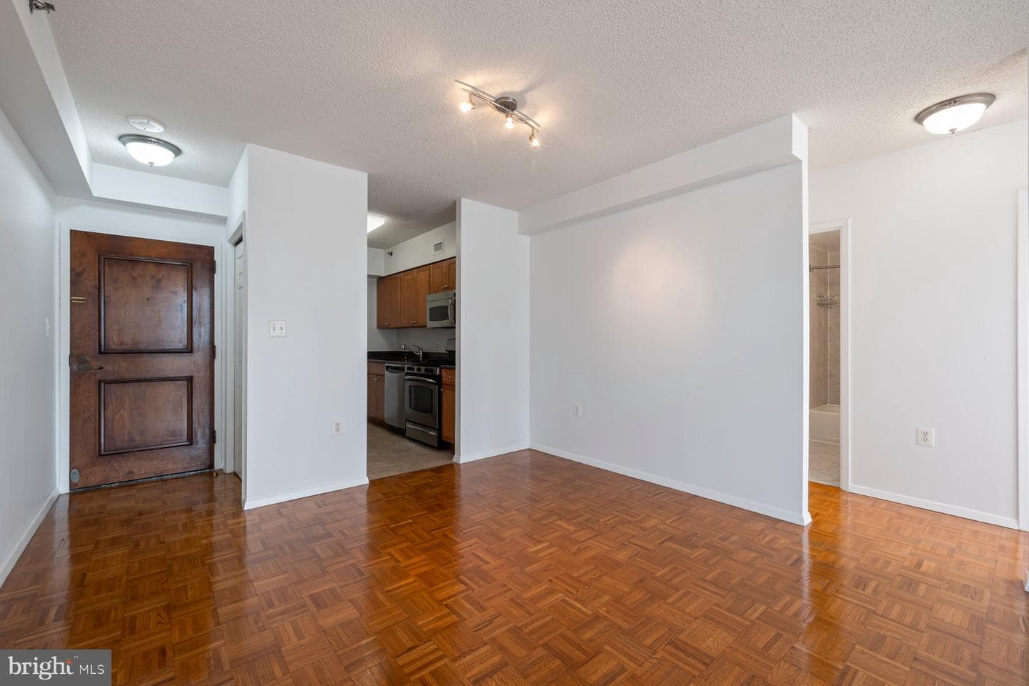 4801 Fairmont Avenue #804 photo 7