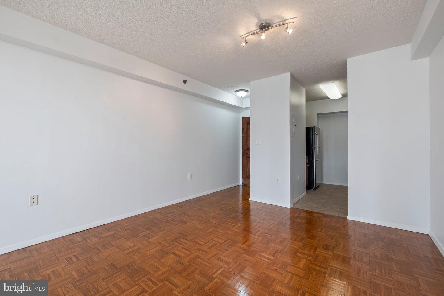 4801 Fairmont Avenue #804 photo 8