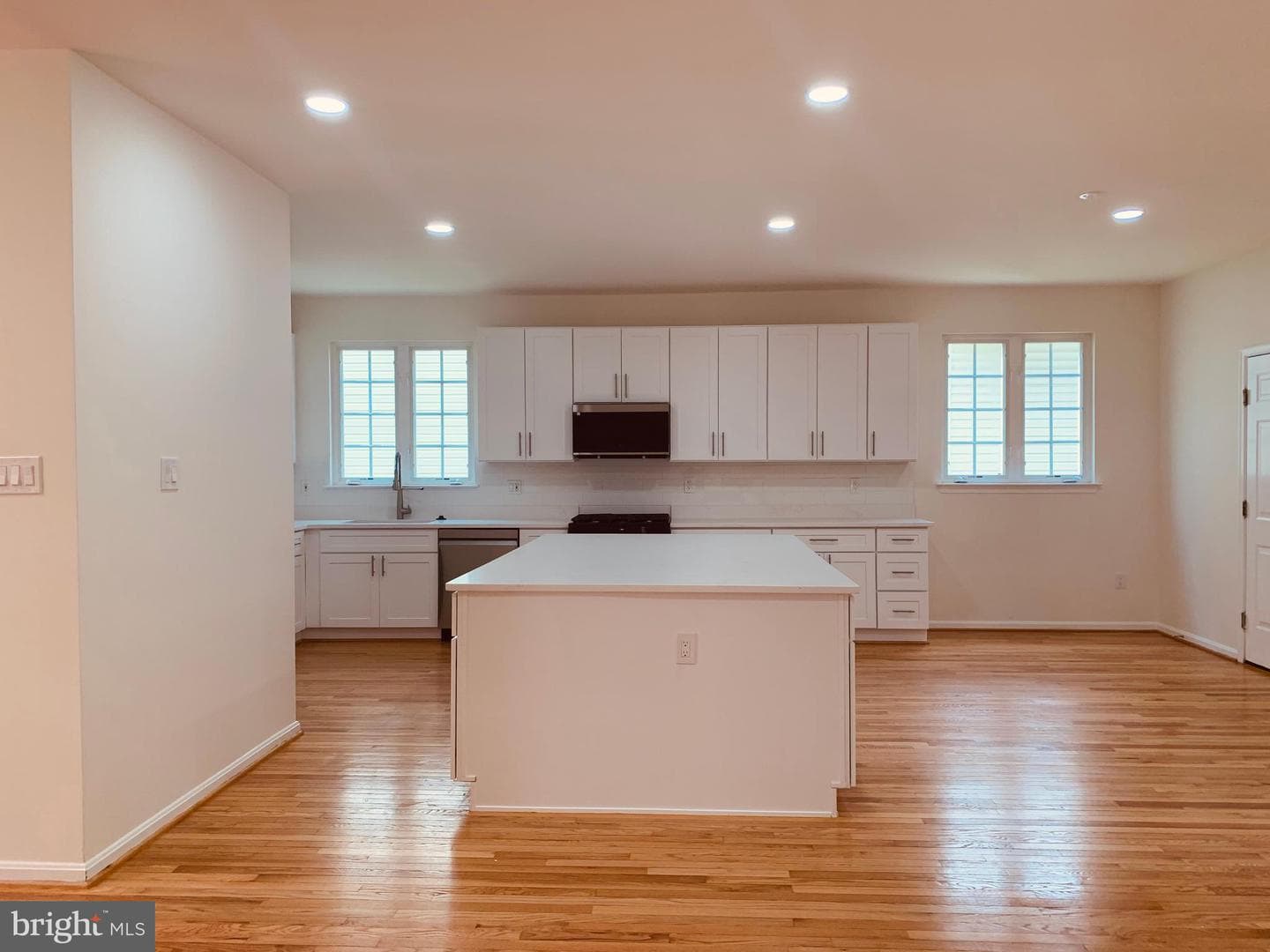 18112 Coachmans Road photo 12