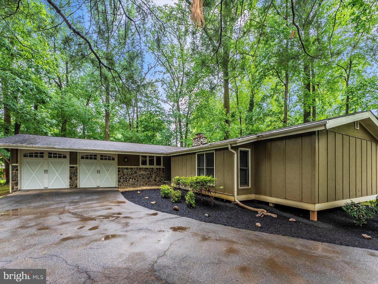 2264 Glenmore Terrace photo 51