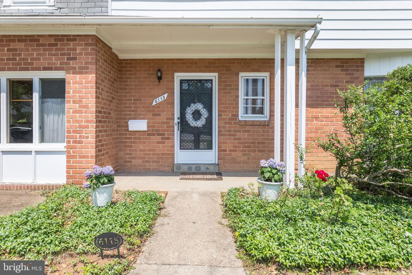 6115 Lone Oak Drive photo 4