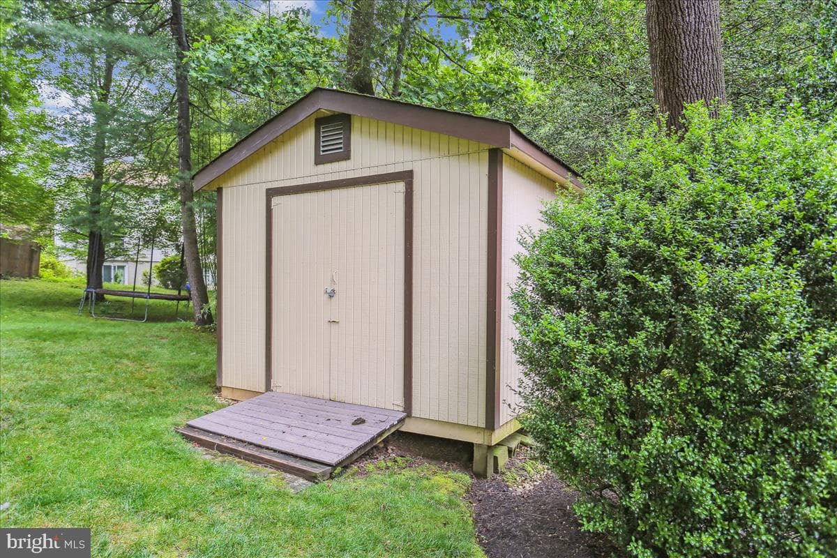 12810 Stonecrest Drive photo 31