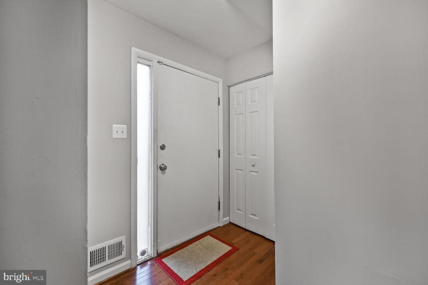 7848 Briardale Terrace photo 2