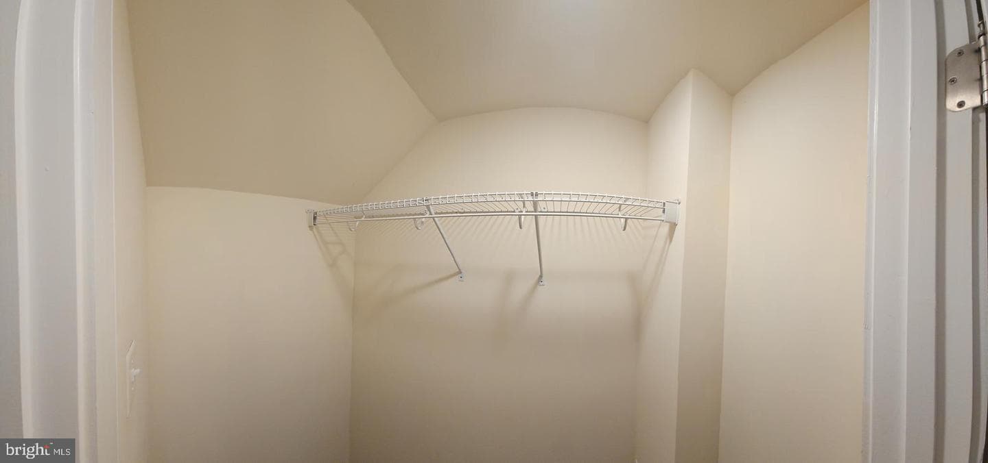 13213 Shawnee Lane photo 3