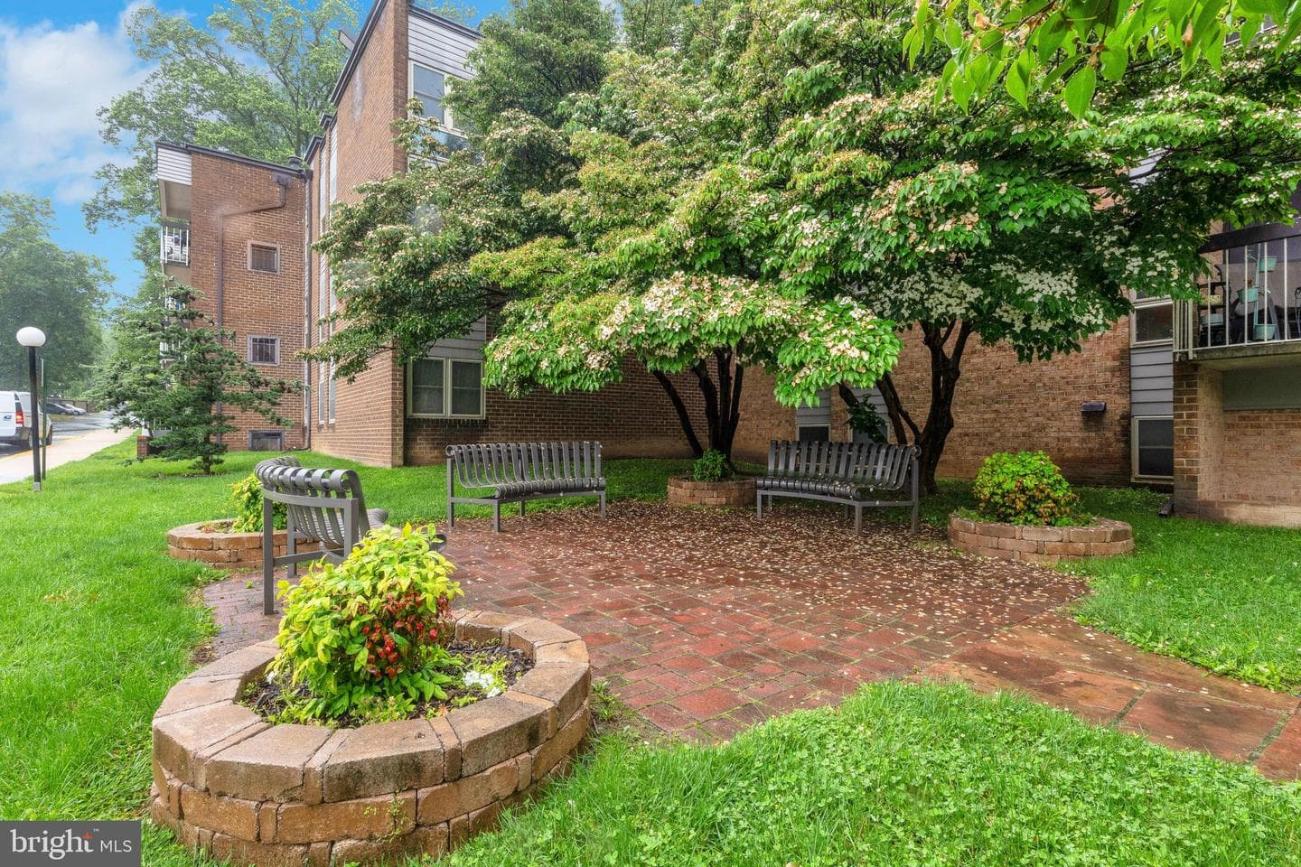 2203 Greenery Lane #202-10 photo 25
