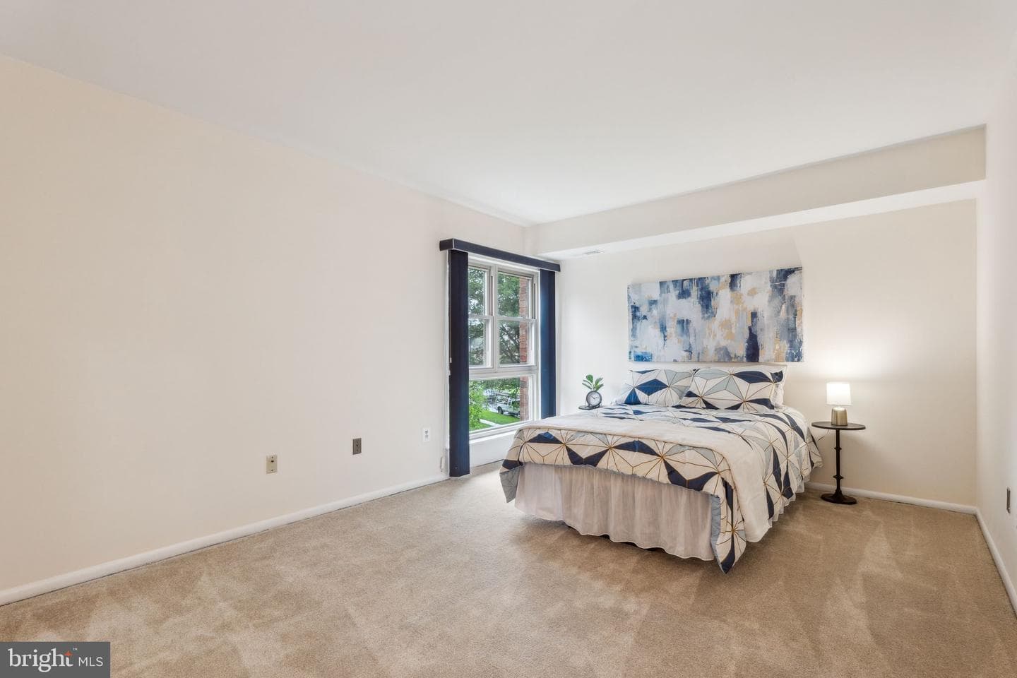 2203 Greenery Lane #202-10 photo 4