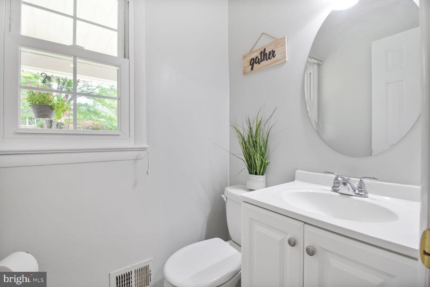10611 Meadowhill Road photo 15