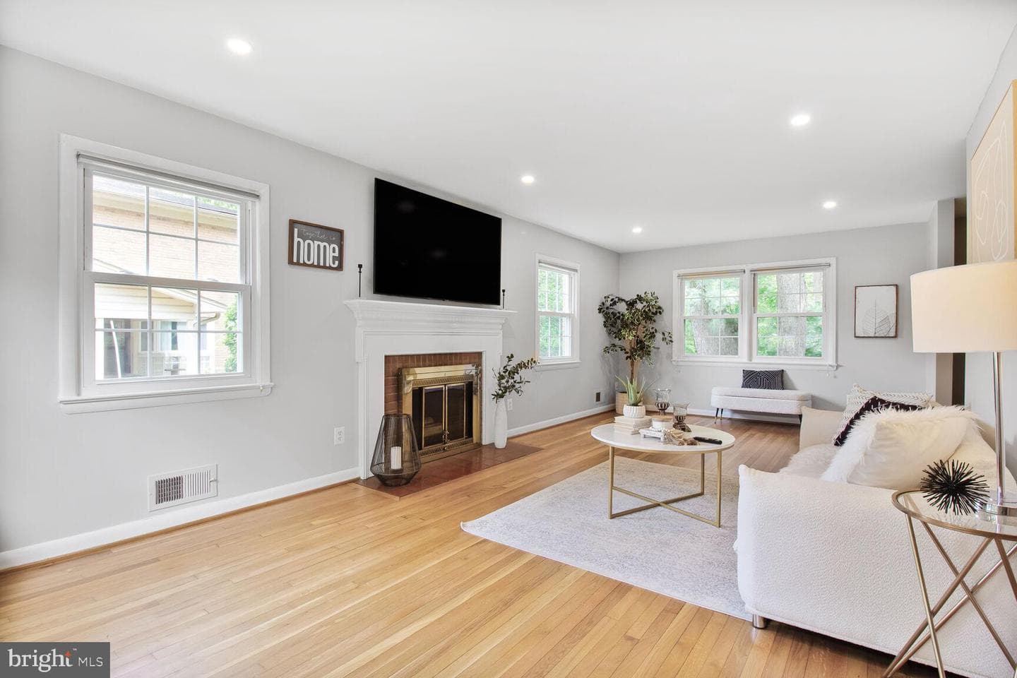 10611 Meadowhill Road photo 2