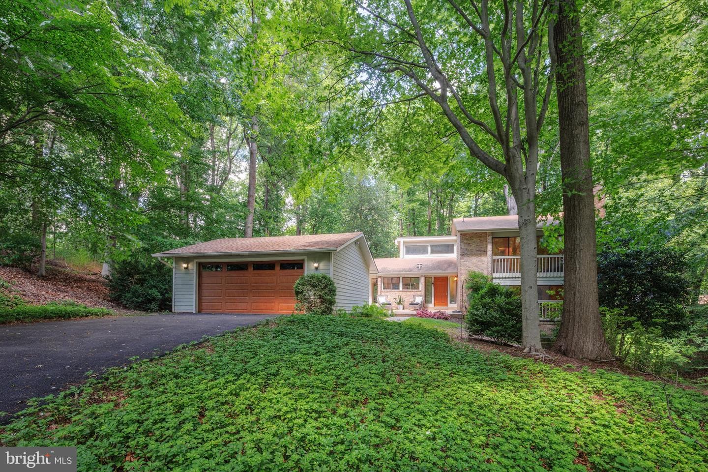 6921 Carlynn Court
