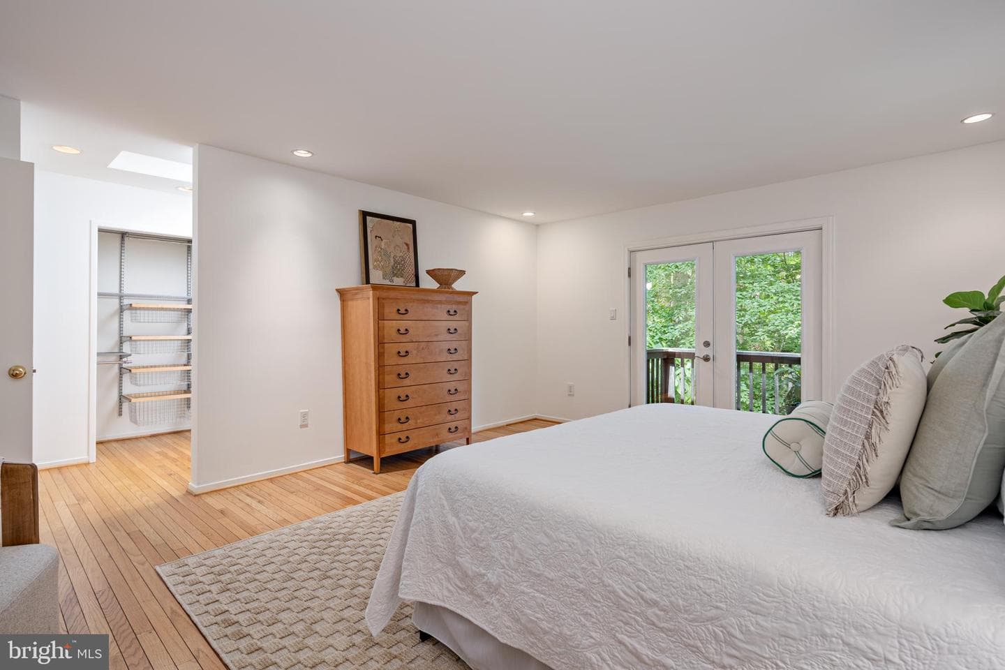 6921 Carlynn Court photo 32