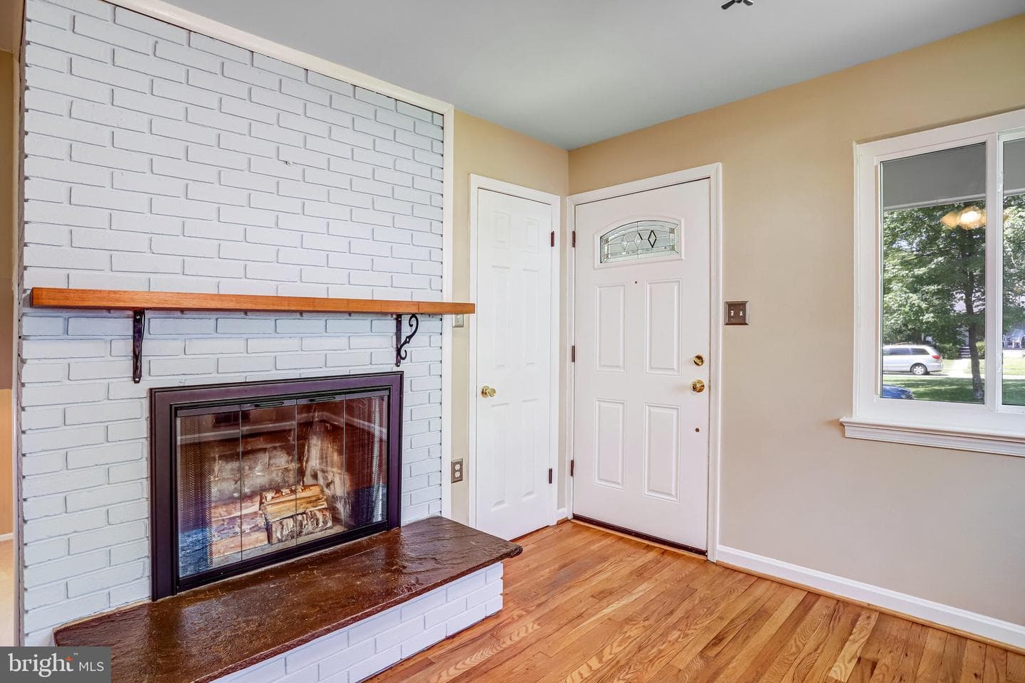 10713 Douglas Avenue photo 10