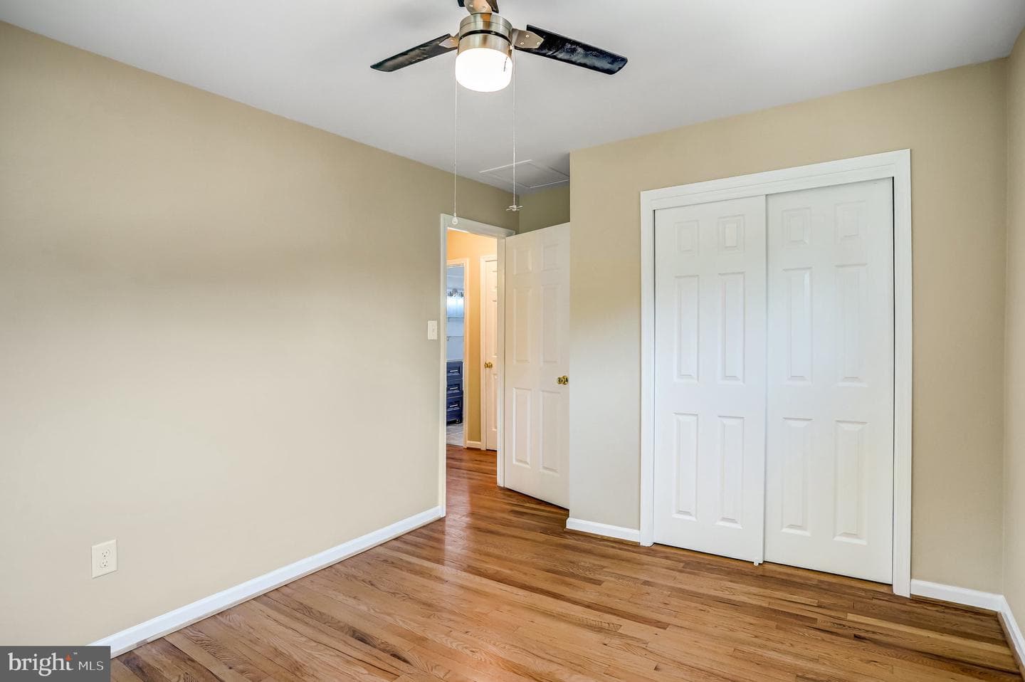 10713 Douglas Avenue photo 31