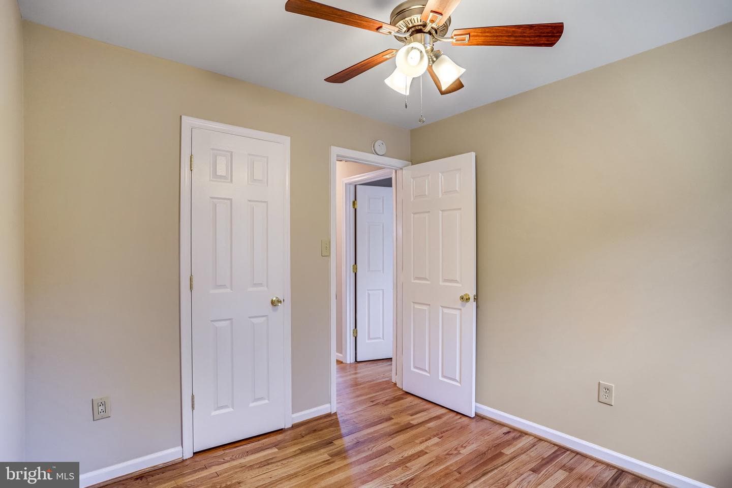 10713 Douglas Avenue photo 33