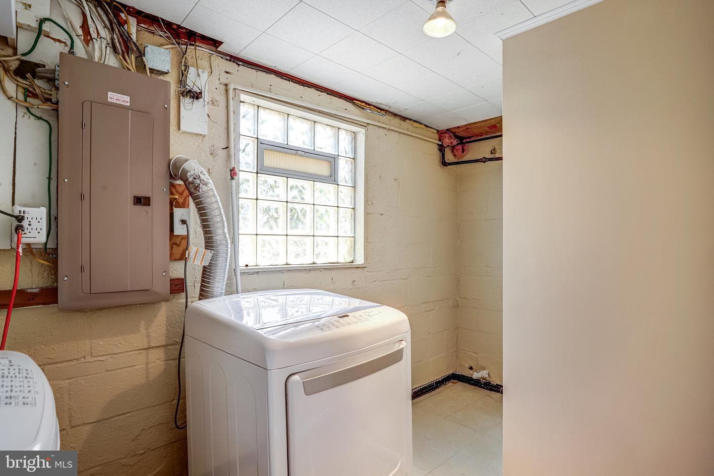 10713 Douglas Avenue photo 47