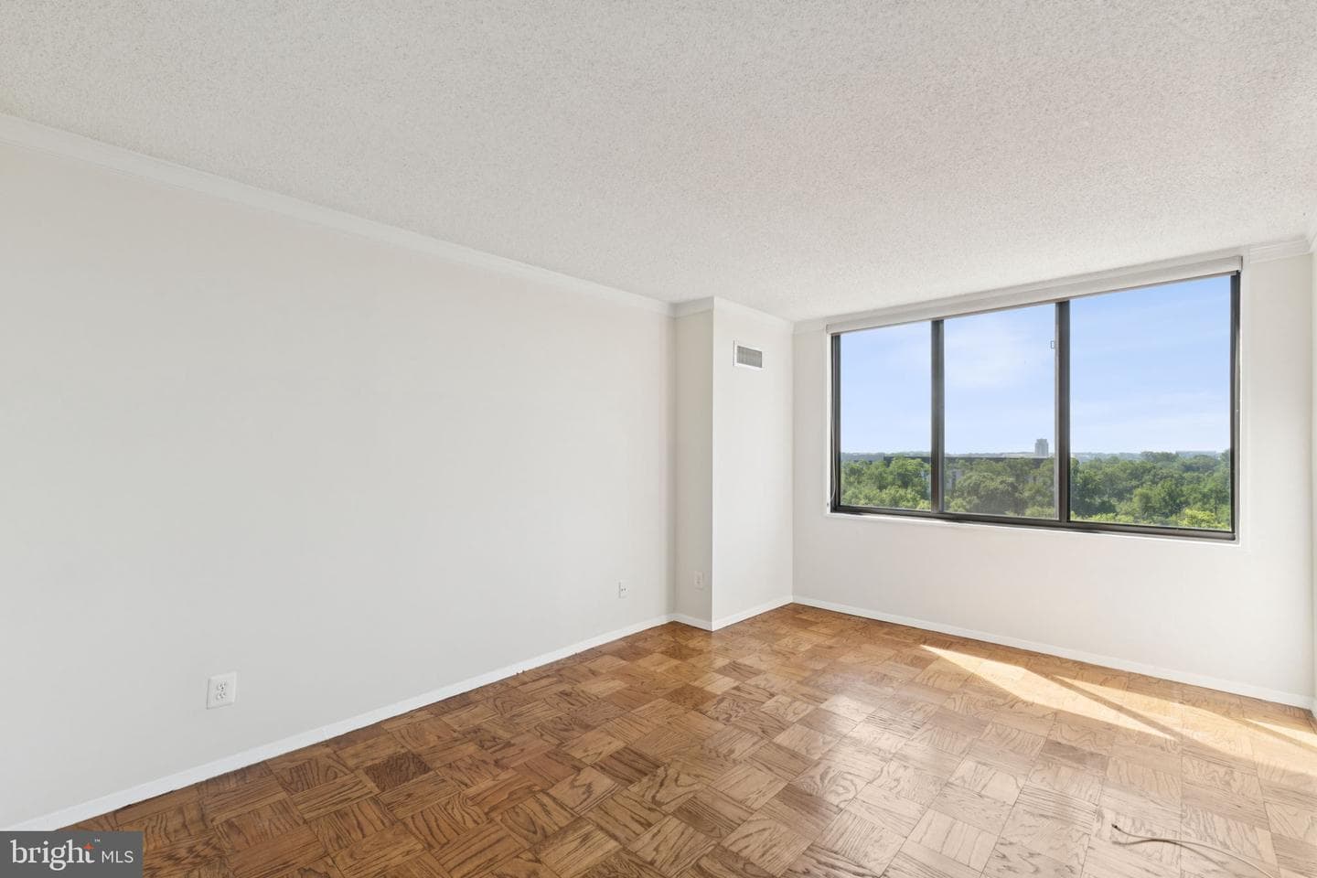 5225 Pooks Hill Road #1204s photo 13