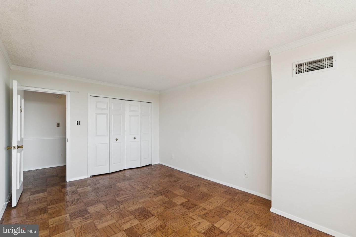 5225 Pooks Hill Road #1204s photo 14