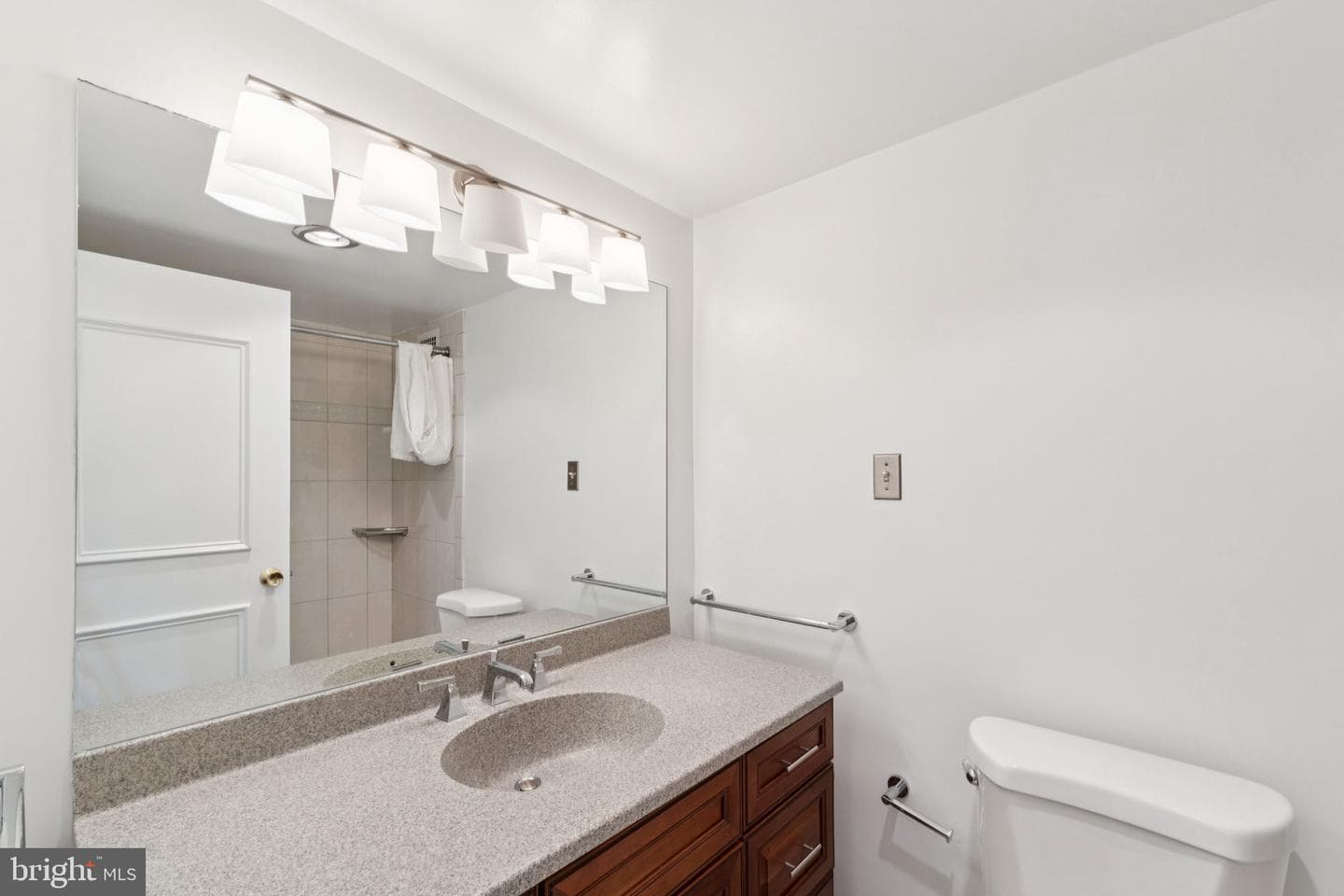 5225 Pooks Hill Road #1204s photo 17