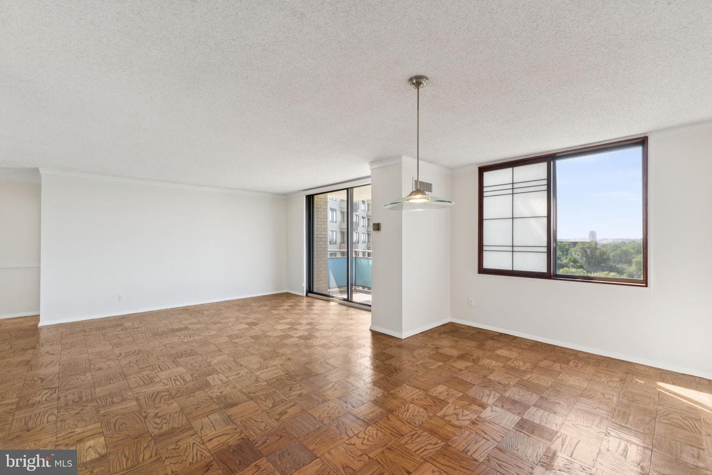 5225 Pooks Hill Road #1204s photo 4