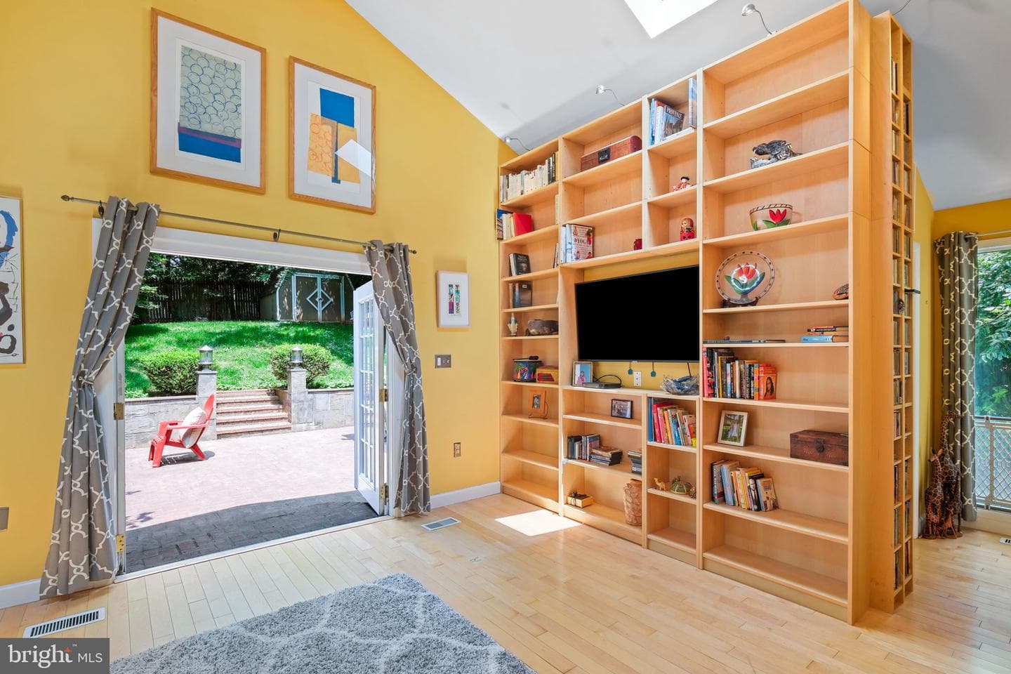11213 Valley View Avenue photo 8