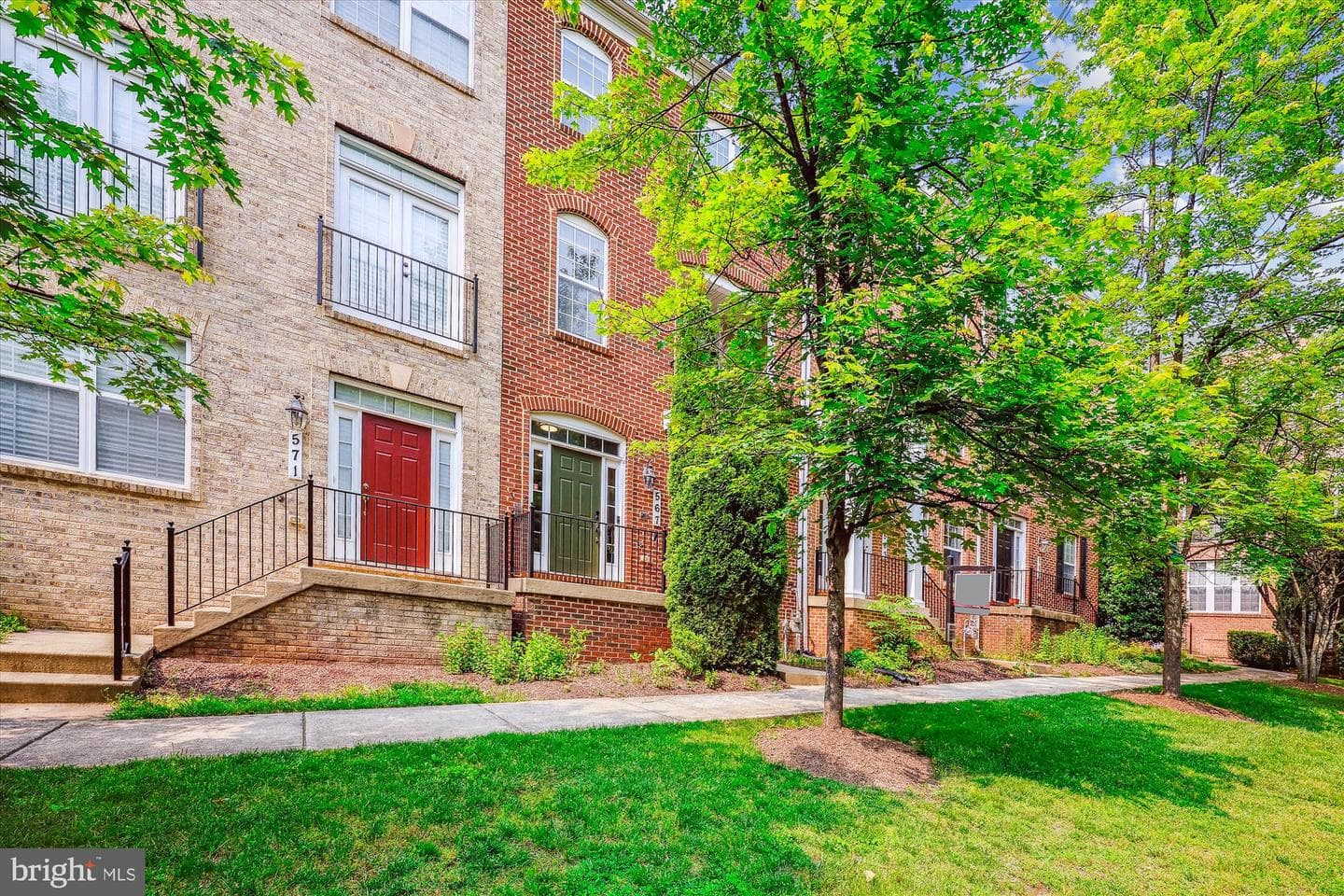 567 Pelican Avenue photo 3