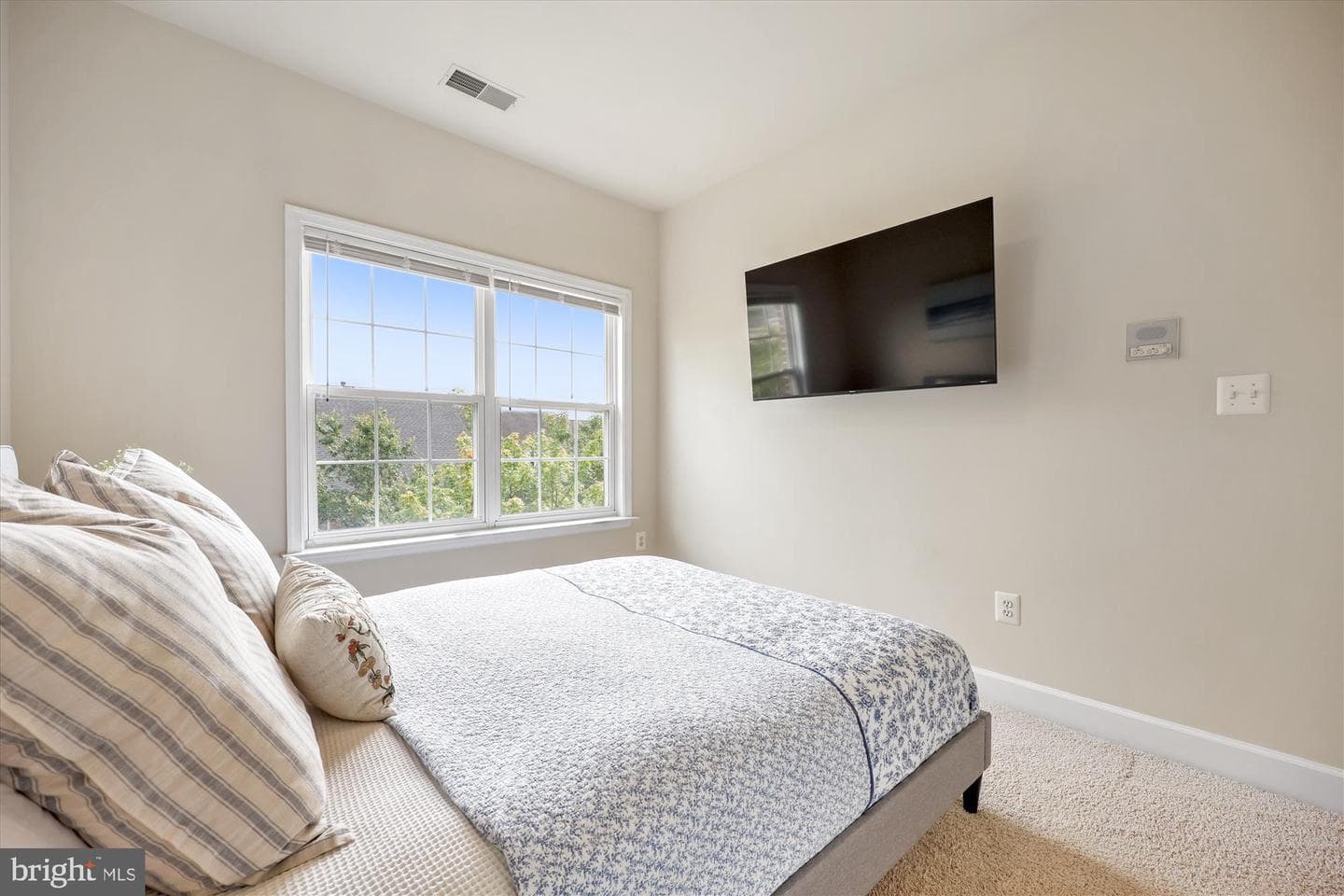 567 Pelican Avenue photo 34