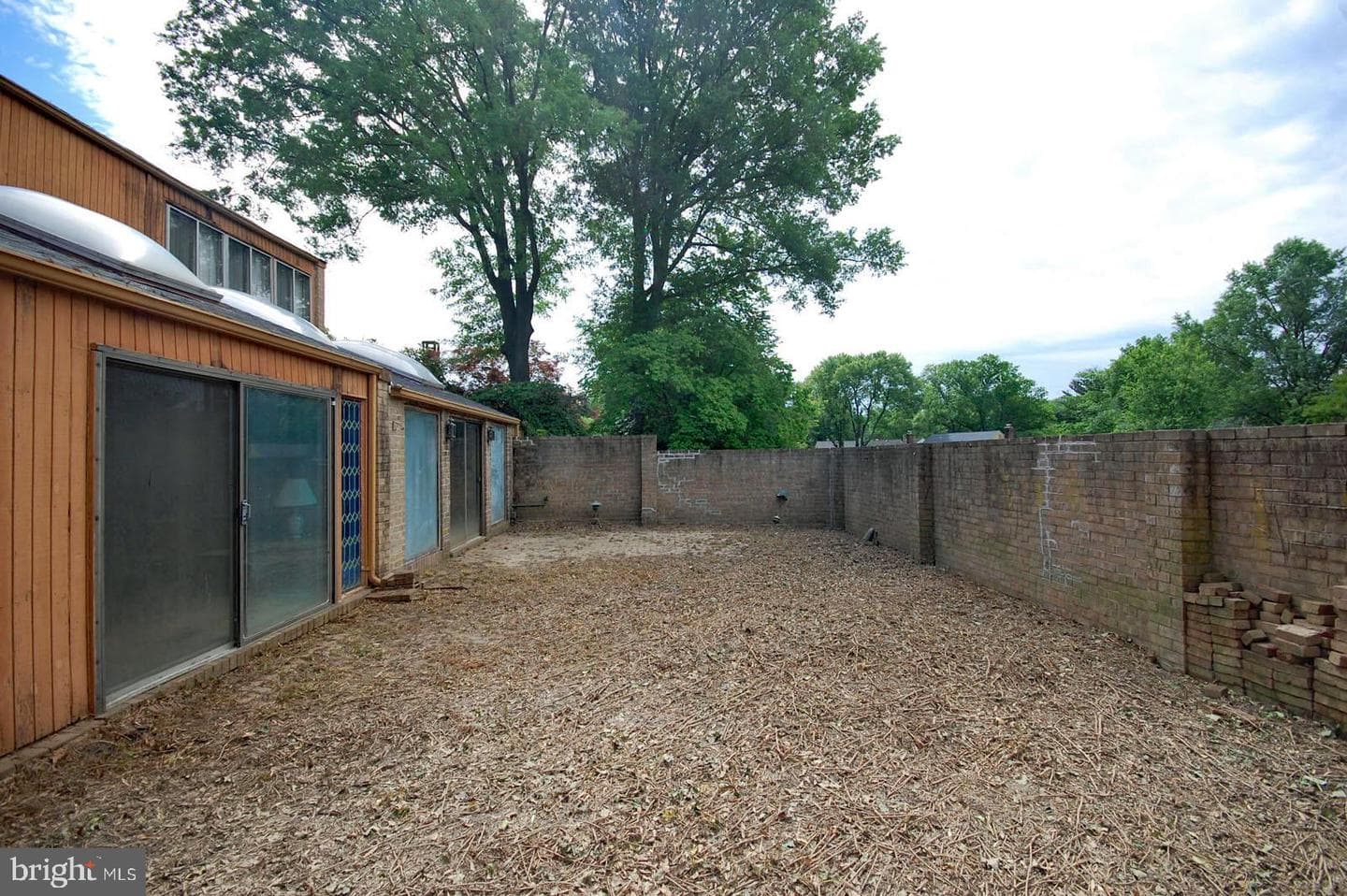 19104 Roman Way photo 4