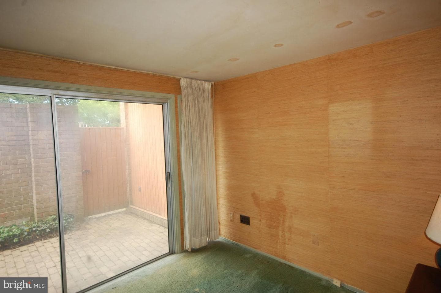 19104 Roman Way photo 6