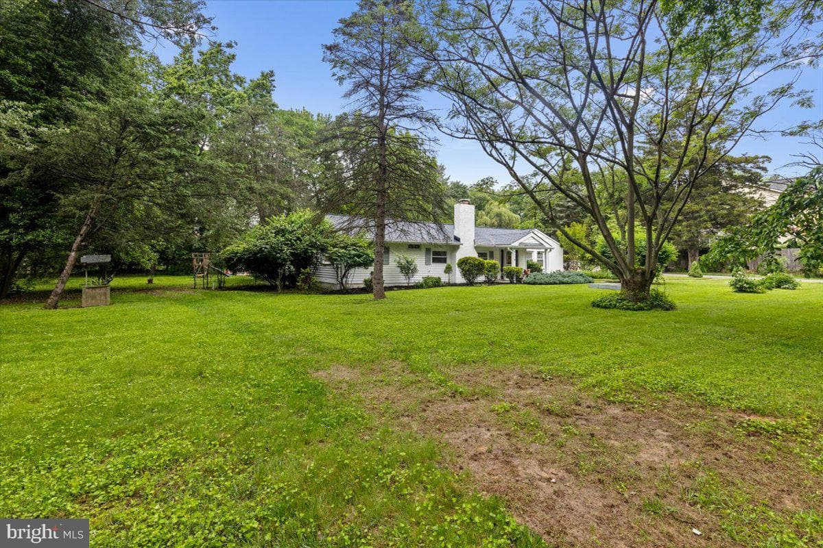 15118 Fairlawn Avenue photo 2