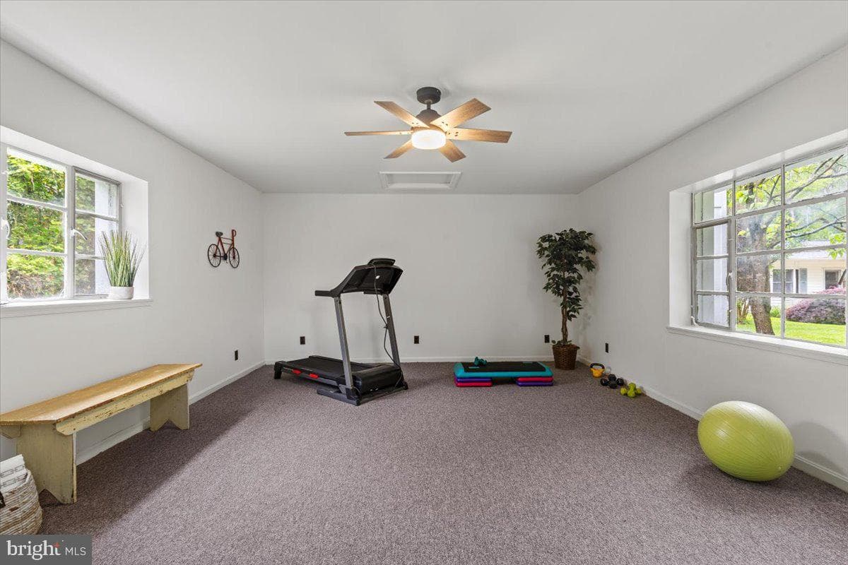 15118 Fairlawn Avenue photo 26