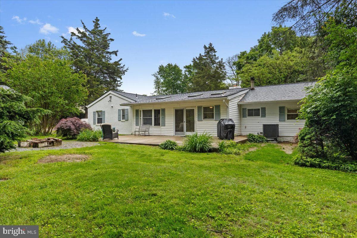 15118 Fairlawn Avenue photo 31