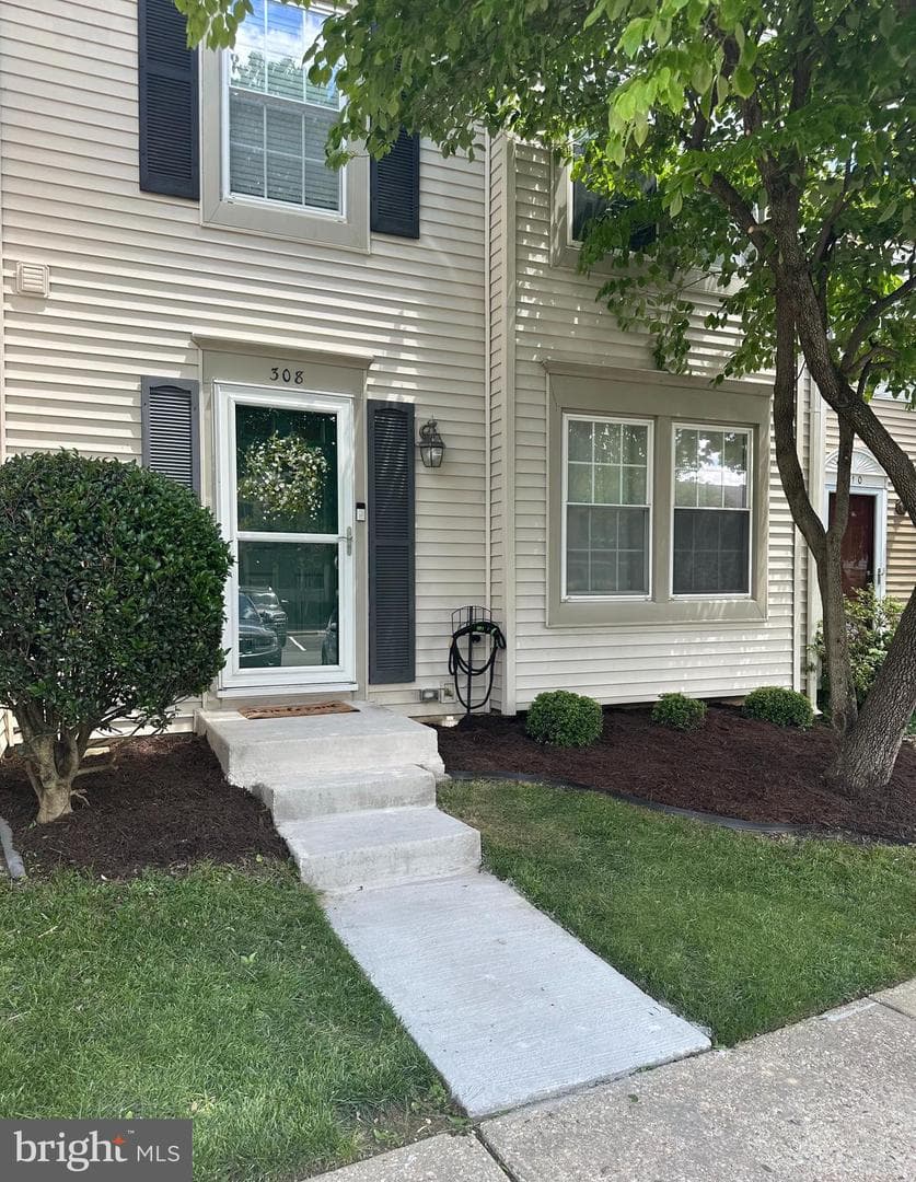 308 Curry Ford Lane photo 2