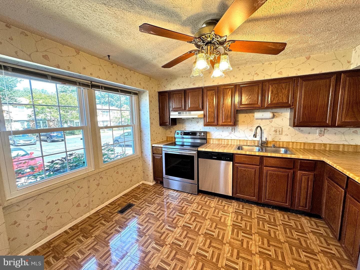 1323 Twig Terrace photo 5