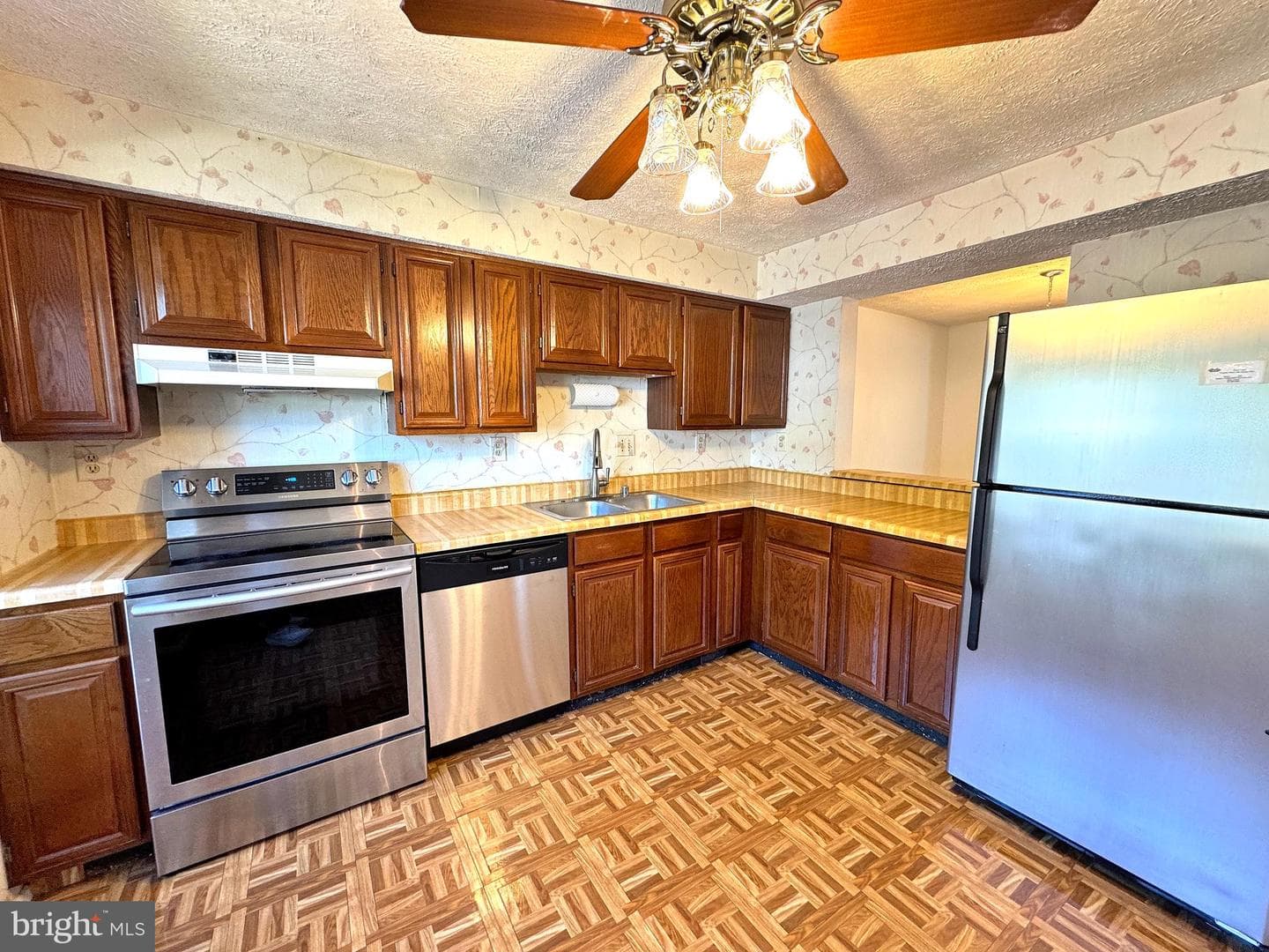 1323 Twig Terrace photo 6