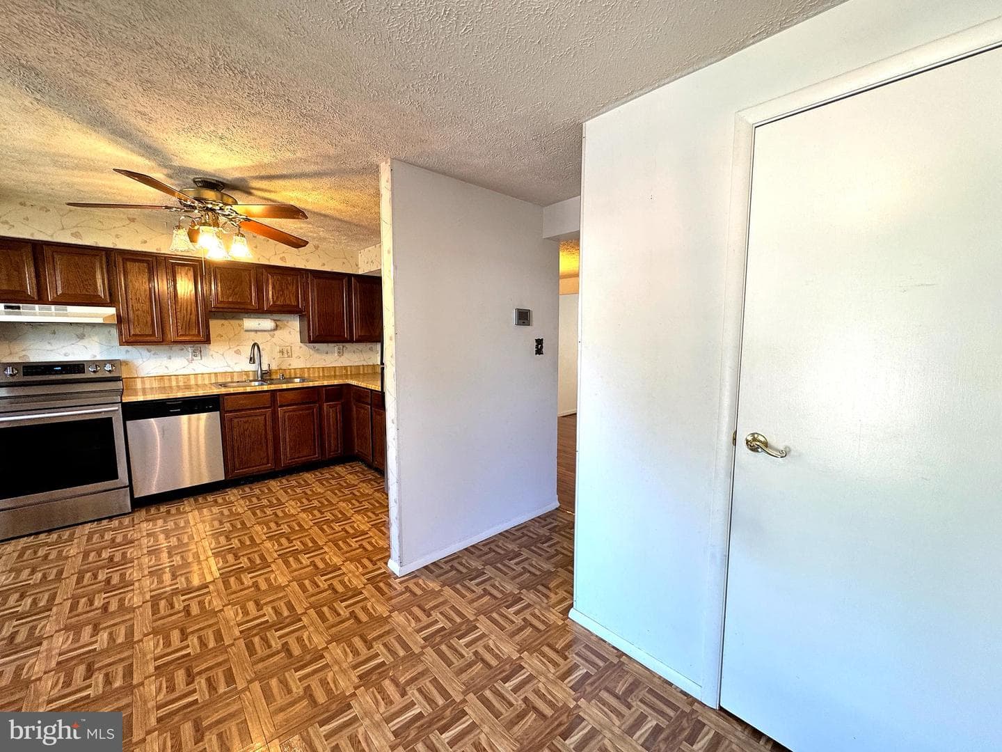 1323 Twig Terrace photo 8