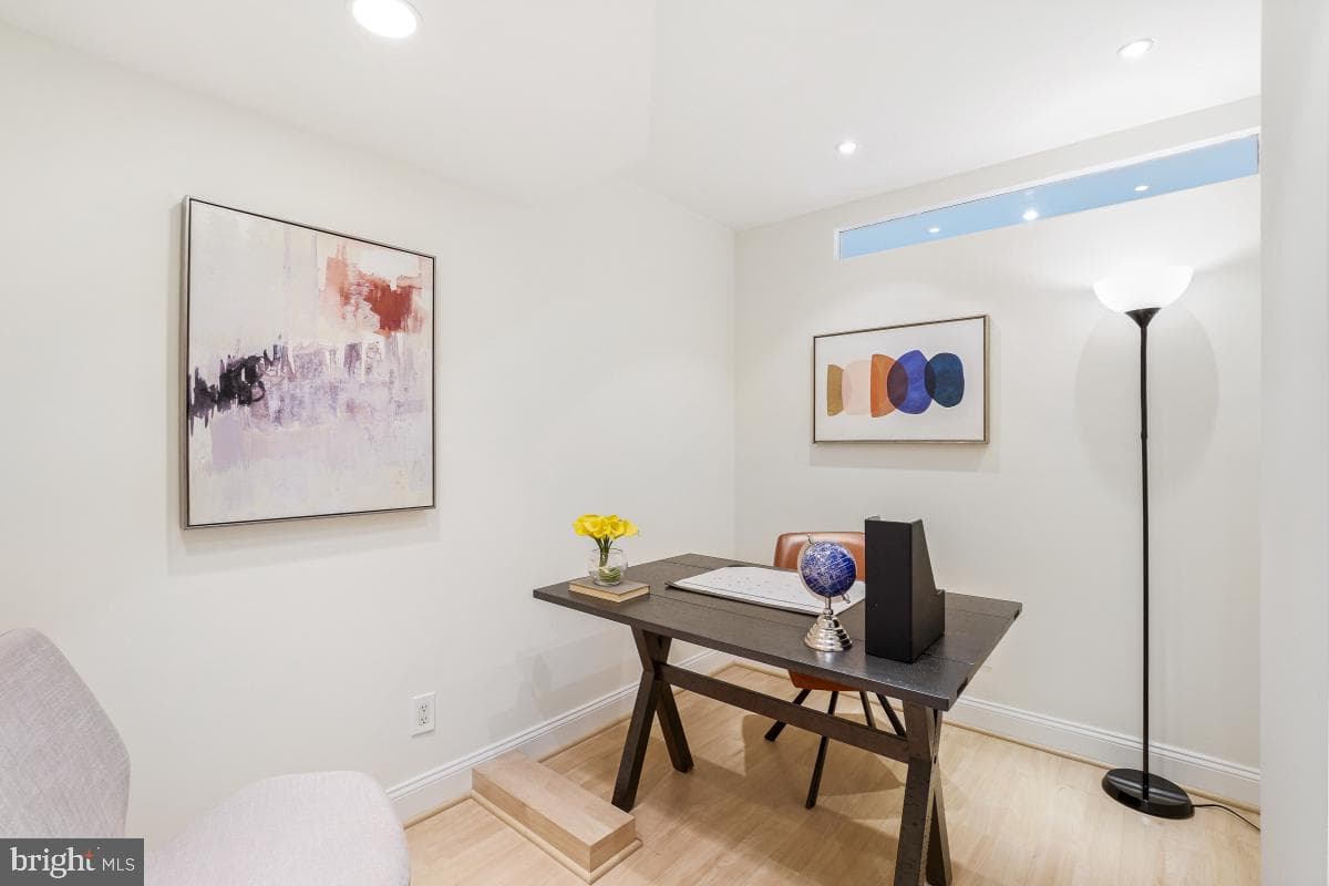 5225 Pooks Hill Road #520n photo 6