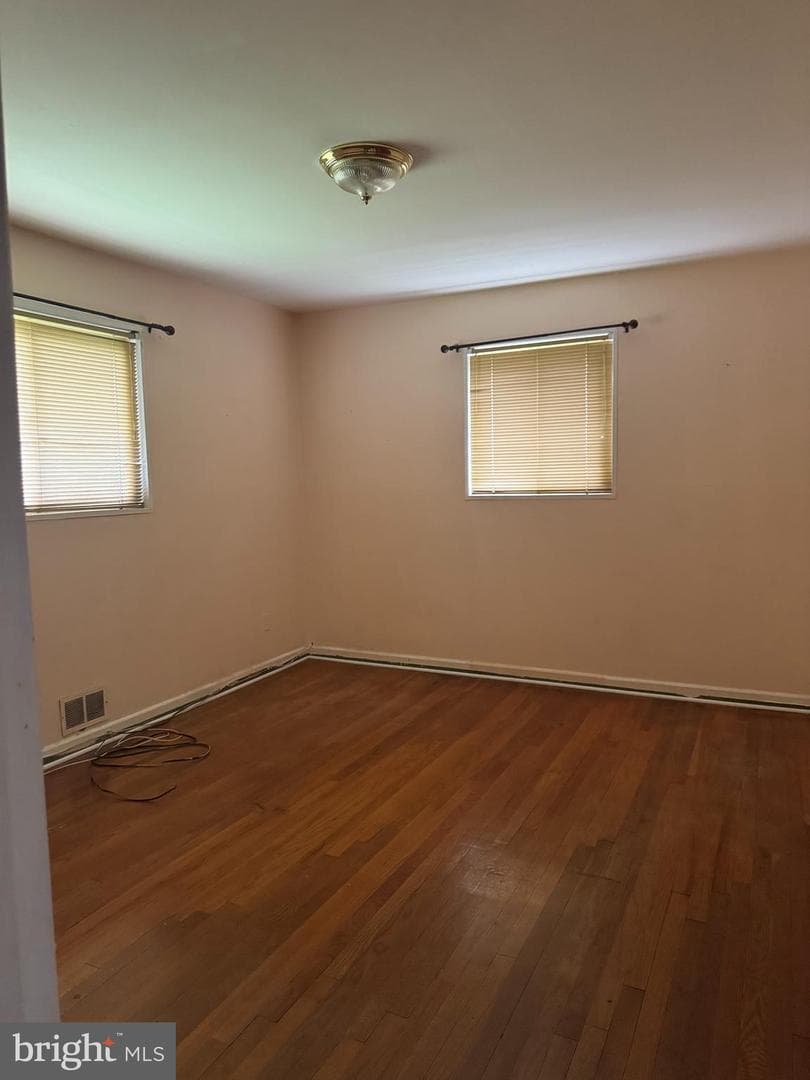 137 Fleetwood Terrace photo 7