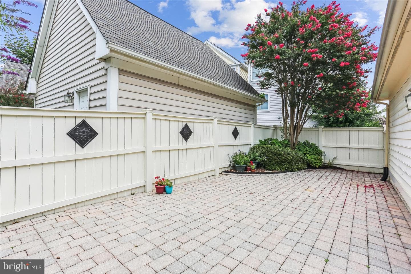 713 Bright Meadow Drive photo 40