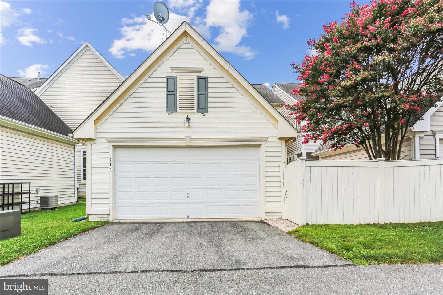 713 Bright Meadow Drive photo 45