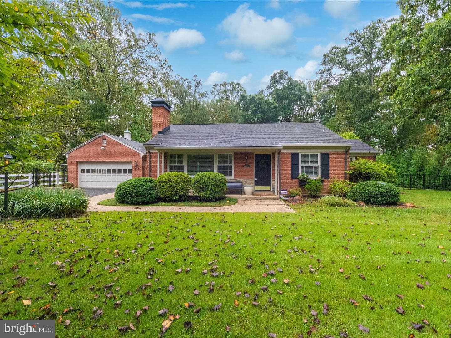 807 Midland Road photo 1