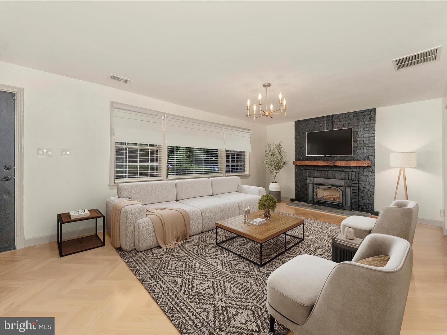 807 Midland Road photo 4