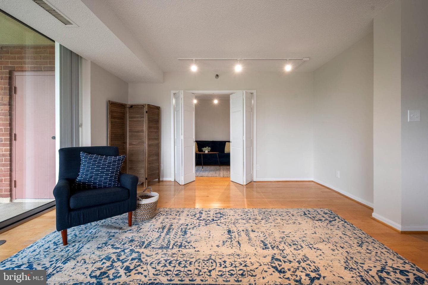 5802 Nicholson Lane #2-702 photo 11