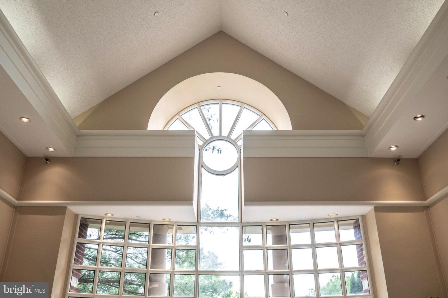5802 Nicholson Lane #2-702 photo 50