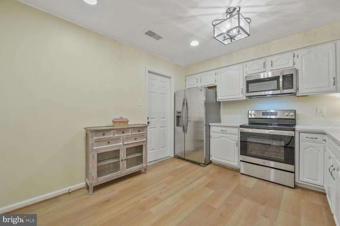 5810 Linden Square Court photo 21